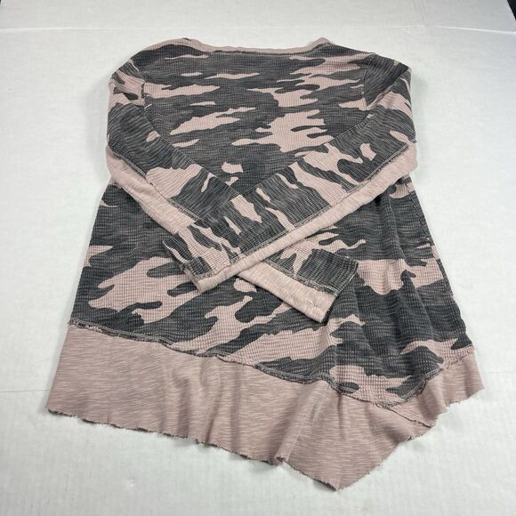 Dylan V-Neck Thermal Shirt Camouflage Asymmetric Raw Hem Streetwear Top SMALL - Picture 9 of 10